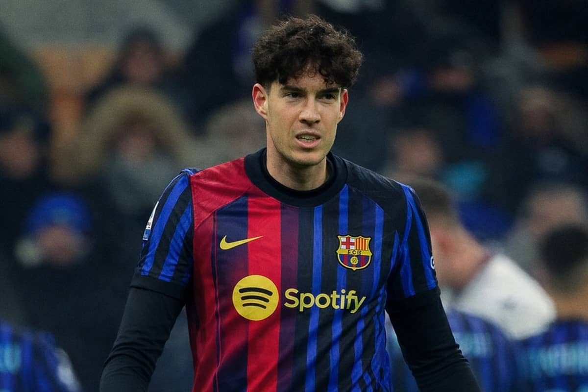 Grafica Bastoni metà maglia Inter e metà maglia Barcellona