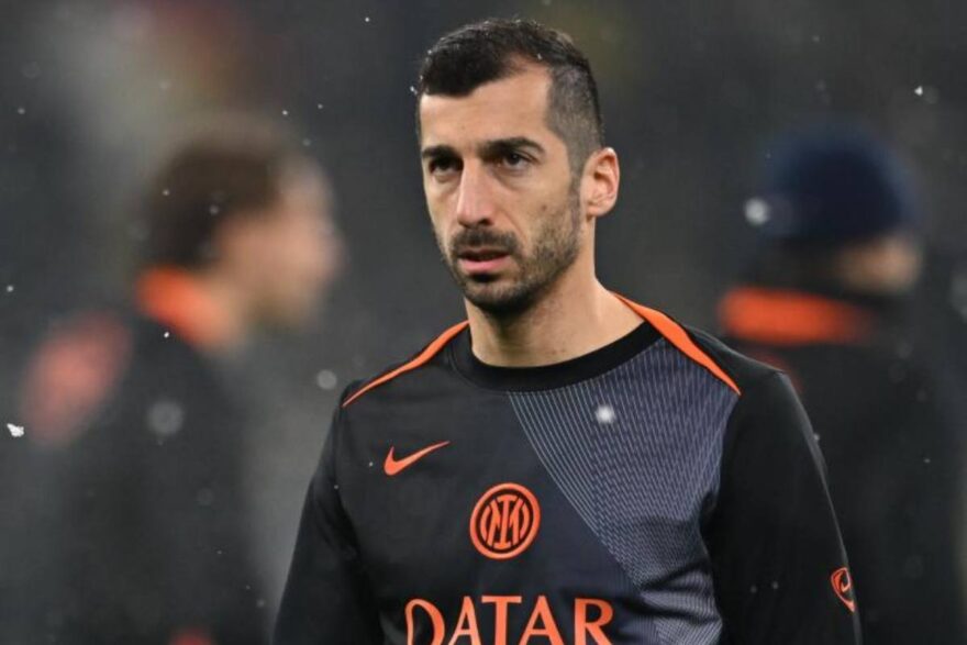 Mkhitaryan prima di una partita dell'Inter