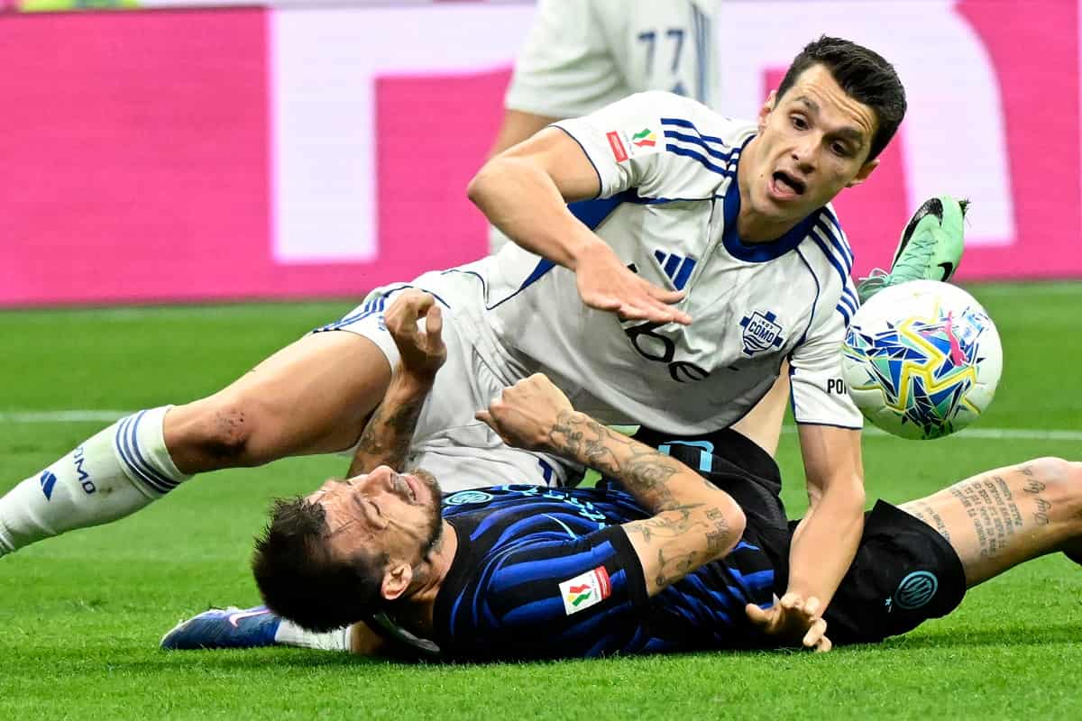 Inter-Como, doppio caso Douvikas-Acerbi: la moviola