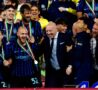 Marotta festeggia coi calciatori la vittoria dello Scudetto